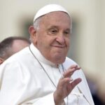 El Papa sufre una neumonía bilateral y sigue presentando un cuadro clínico «complejo»
