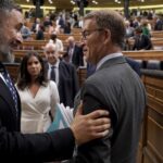 Feijóo y Abascal, espadas en alto en varios frentes: de Bruselas a Castilla y León