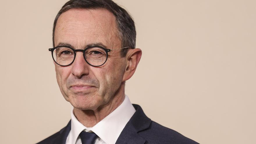 Francia y Reino Unido refuerzan sus lazos contra la migración irregular