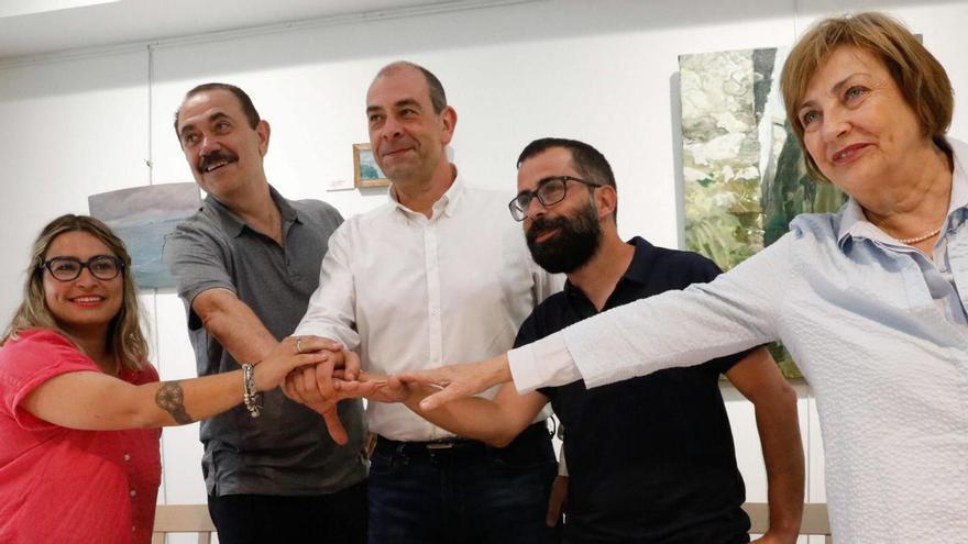 Crisis en el Gobierno de Avilés: PSOE e IU dejan sin competencias a los dos ediles de Podemos