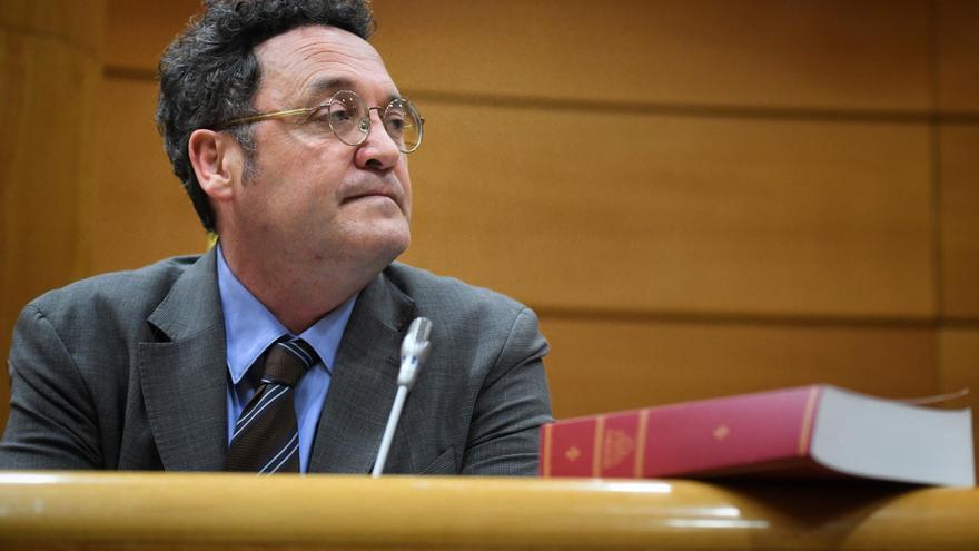 El juez que investiga al fiscal general insiste en pedir a WhassApp y Google sus mensajes ante  su «falta de colaboración»