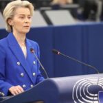 El plan de Bruselas para la automoción: ayudas fiscales para comprar coches eléctricos, impulso a los fabricantes de baterías y retraso del plan de emisiones
