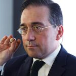 Albares se compromete con Ucrania a mantener la unidad europea en su apoyo