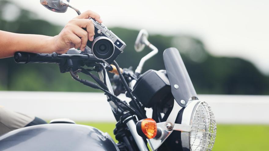 La DGT modifica el carnet de conducir de motos: así será el nuevo permiso