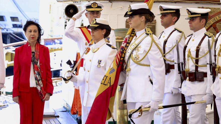 La princesa Leonor, abanderada en el acto de jura en el buque Elcano