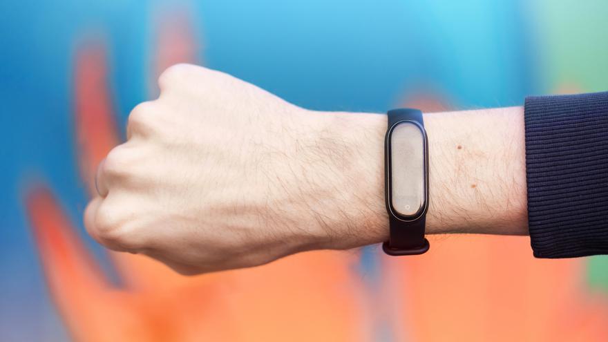 Los artículos de deporte que arrasan en las últimas horas de las Ofertas de Primavera: Garmin, Under Armour, Columbia…