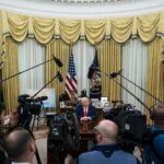 La cruzada de Trump contra la prensa: más influencers, menos medios, denuncias y amenazas