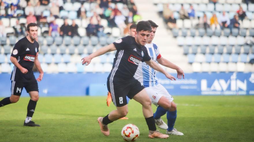 Berto Hórreo salva un punto para el Llanera en el campo del Compostela (0-0)