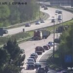Más de un kilómetro de retenciones en la A66 a la altura de Gijón a causa un accidente de tráfico