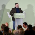 Abascal exhibe cesiones de Mazón sobre políticas verdes e inmigración para apoyar los presupuestos