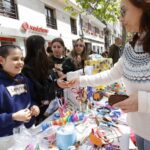 EN IMÁGENES: Así fue el mercado escolar que se celebró este sábado en Avilés