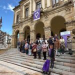 Villaviciosa celebra el 8M con la lectura de la declaración de la FEMP y la música de Femfarría