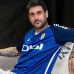 Melendi bromea sobre sus gustos futbolísticos: “Si no existiera el Oviedo… del Sporting no iba a ser, igual del Avilés”