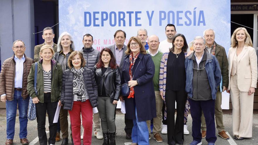 El deporte y el poesía se unen en Gijón en el Grupo Covadonga: los deportistas olímpicos recitan poemas por el Día Mundial