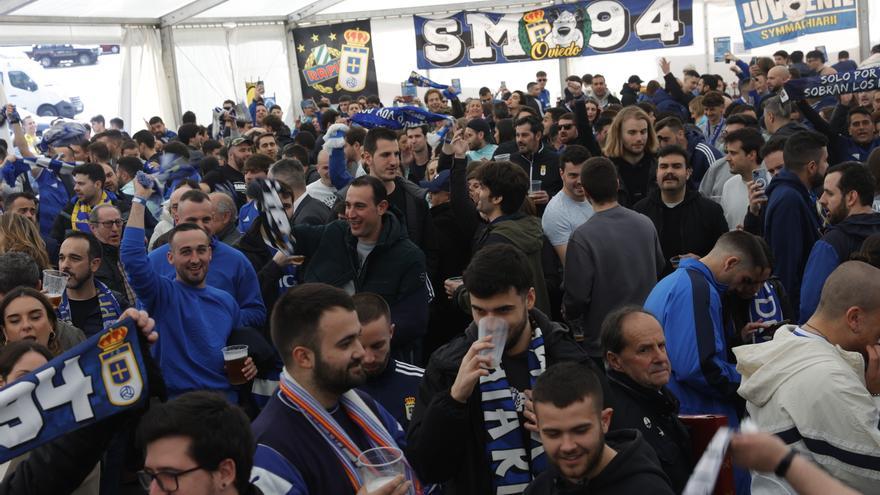 La celebración del aniversario del Oviedo, en la previa del partido ante el Racing de Ferrol