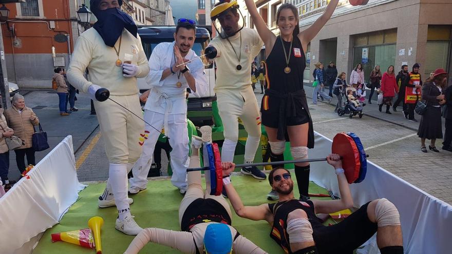 Salas mira al cielo para salvar su carnaval: «Ojalá podamos desfilar, que es muy chulo»