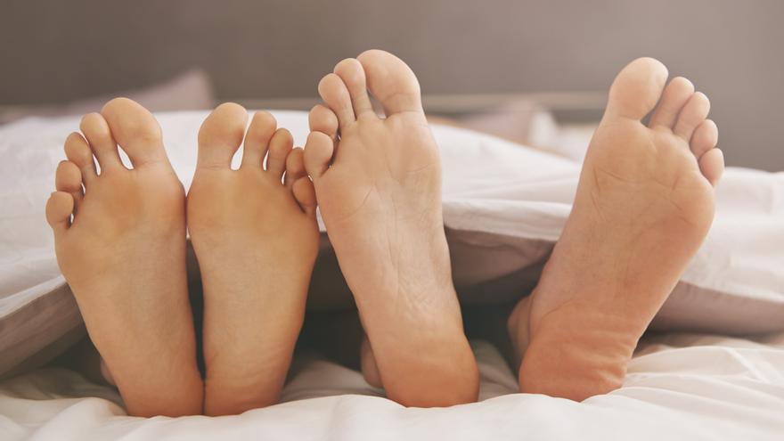 Descubre las cuatro enfermedades que puedes detectar tú mismo mirándote los pies