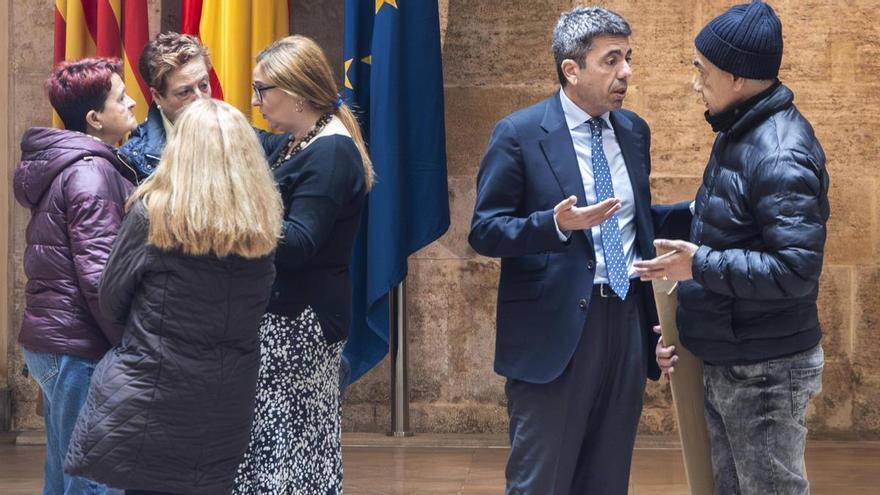 El colectivo de víctimas de la dana califica de «miserable» el acto de Mazón con los familiares