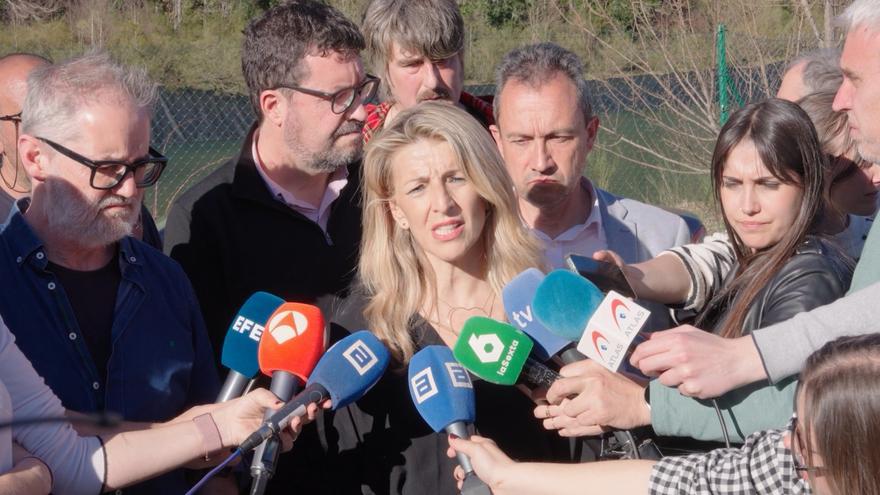La ministra Yolanda Díaz, en Asturias: «En el siglo XXI no puede morir nadie así; que el peso de la ley caiga sobre los responsables»