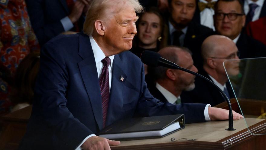 Trump recula de nuevo y pausa hasta el 2 de abril los aranceles a México tras hablar con Sheinbaum