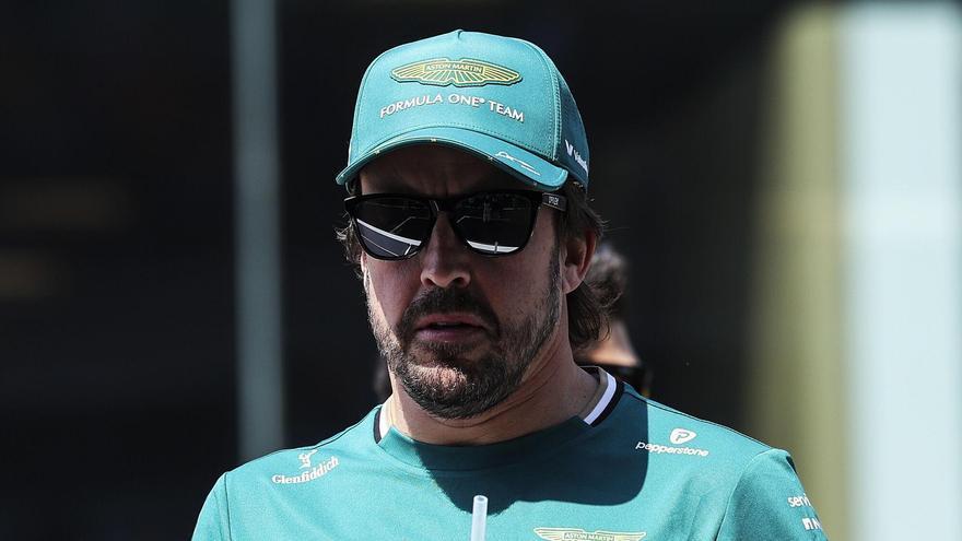 Alonso continúa con su calvario: «Si pasa en la 14, me llevo a cuatro por delante»