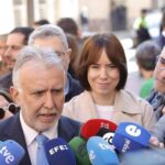 El ministro Ángel Víctor Torres preside la reunión con los alcaldes de la DANA en la Mancomunitat de l’Horta Sud