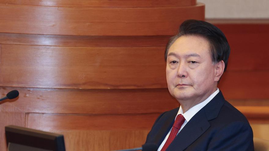 El presidente surcoreano Yoon, liberado tras aceptar un tribunal su solicitud