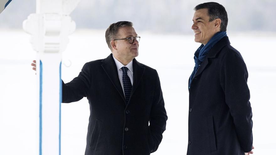 Sánchez fisura el bloque de los países frugales y atrae a Finlandia a su propuesta para financiar con deuda el gasto en defensa