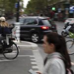 París celebra este domingo una consulta para decidir si prioriza al peatón frente al coche