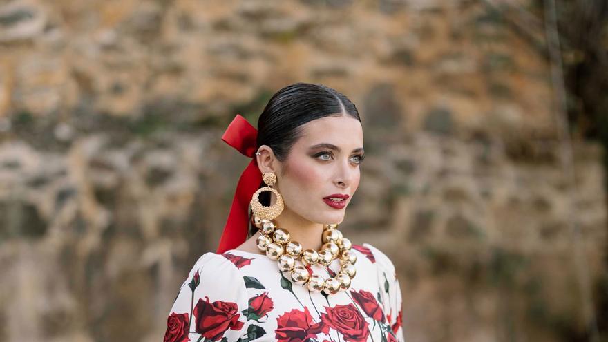 Los trajes de flamenca de la Pedroche que se sortean en los supermercados: «Increíbles diseños»