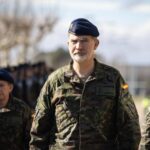 El Rey visita en la Brigada Aragón I a la «primera unidad» que ayudó al pueblo valenciano en la DANA