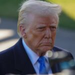 El Gobierno de Trump extiende su agresiva cruzada antiinmigrante a los legales y turistas