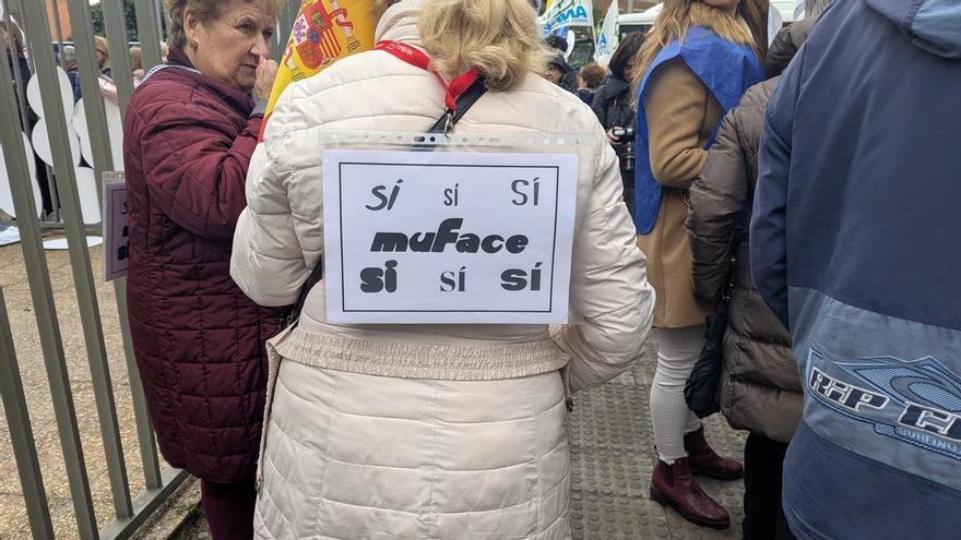 Muface despeja su futuro: las aseguradoras ultiman sus ofertas para cerrar la crisis sanitaria de los funcionarios