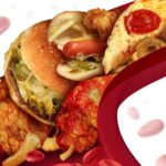 Estos son cinco alimentos que tienes que desterrar de tu dieta si tienes el colesterol alto