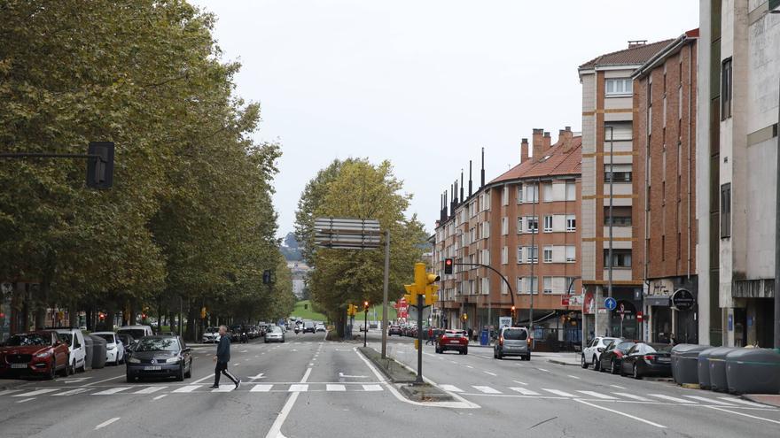 La FAV muestra su hartazgo con el mal estado de la avenida Principe de Asturias: «El cuento de la buena pipa»
