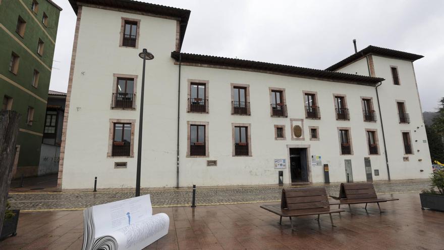 «La poesía no quiere adeptos, quiere amantes»: Grado celebra esta tarde una lectura colectiva de poemas
