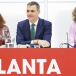 El PSOE minimiza la falta de presupuestos pero ataca la “paralización” de las comunidades del PP sin cuentas públicas