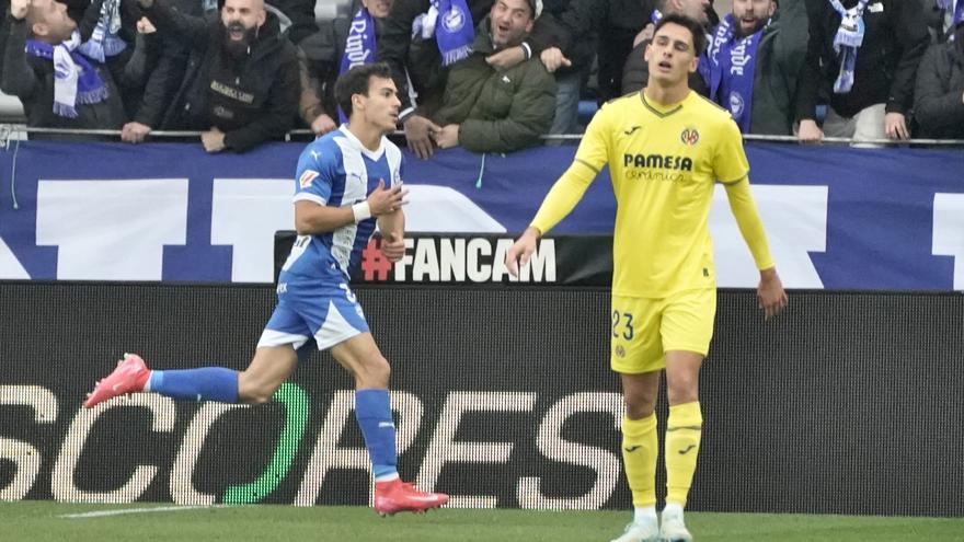El Alavés revive imponiéndose con nueve jugadores al Villarreal