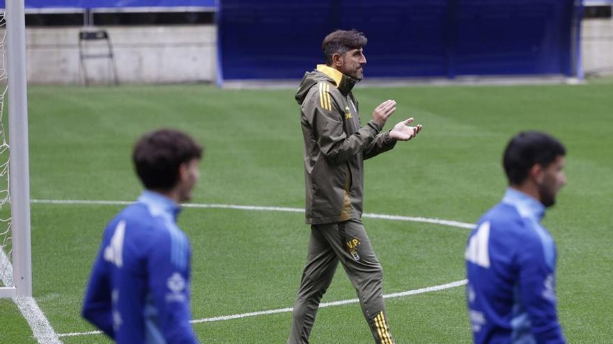 Paunovic se estrena como técnico del Oviedo ante un Málaga que quiere coger aire con el descenso