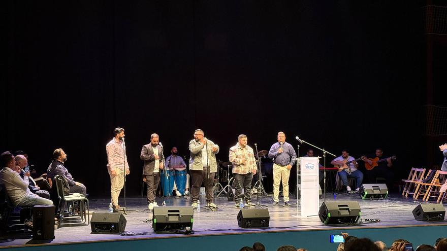 El culto de la Iglesia Evangélica de Filadelfia en Lugones, en imágenes