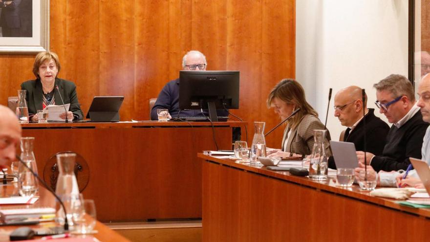 Podemos, ahora en la oposición, se abstiene con PP y Vox en las cuentas