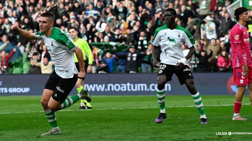 El 0-1 del Tenerife en el Racing 2-1 Tenerife de la jornada 31 de LaLiga Hypermotion