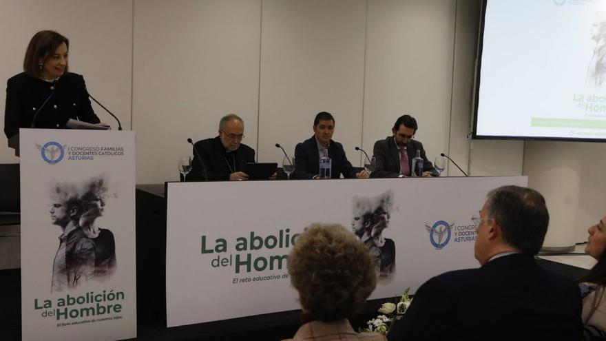 Jesús Sanz Montes, arzobispo de Oviedo: «Bienvenido Trump para poner a la cultura ‘woke’ en su sitio»
