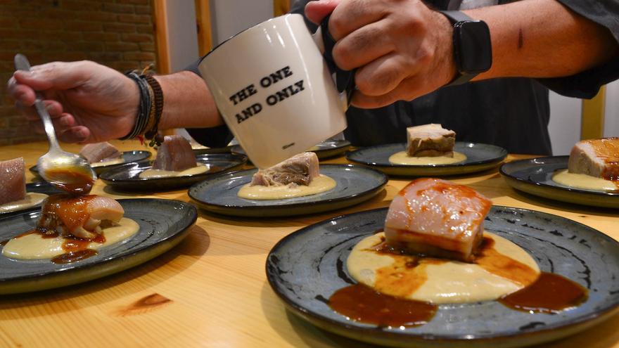 La aventura de cenar sin saber el qué ni con quién compartirás mesa: «La cocina es mi pasión; lo hago por disfrutar yo y los que vienen»