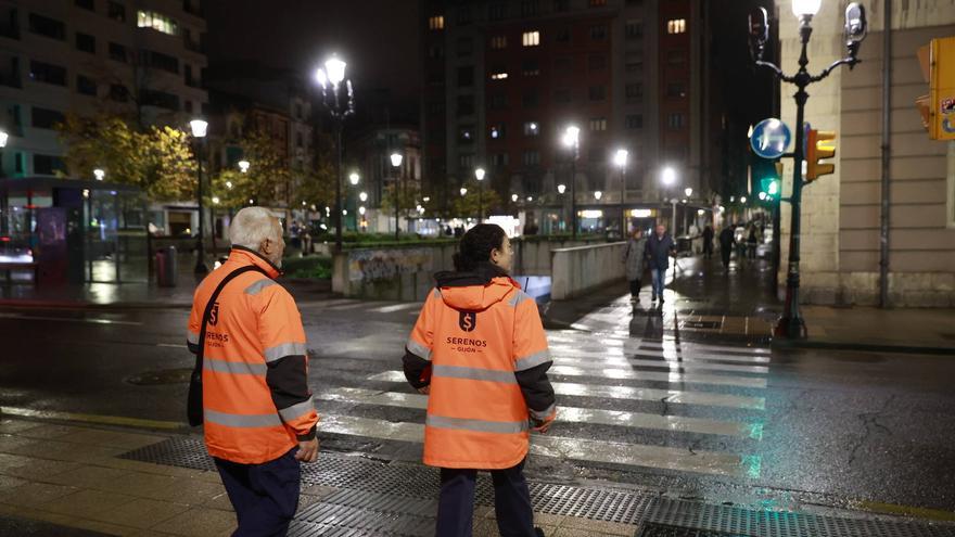 Los increíbles hallazgos de los Serenos de Gijón: de llaves a carnés hasta gafas y dentaduras
