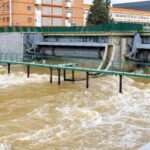 Cortado un acceso entre las principales vías de circunvalación de Madrid por riesgo de desbordamiento tras la virulenta crecida del río Manzanares