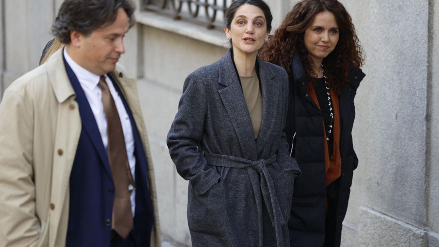La exasesora del ministro López que envío a Lobato el mail de la pareja de Ayuso niega órdenes de Moncloa y asegura que lo obtuvo de la prensa