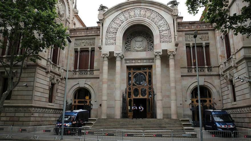El tribunal que ha exculpado a Dani Alves: dos juezas progresistas y otros dos expertos en violencia de género