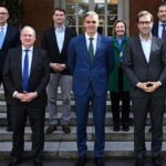 Sánchez llama a las empresas de defensa para diseñar el rearme y excluye a Santa Bárbara