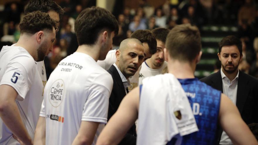 Así analiza Javi Rodríguez la victoria de su Alimerka Oviedo Baloncesto ante el Amics Castelló (87-76): «Hemos sido un verdadero equipo»